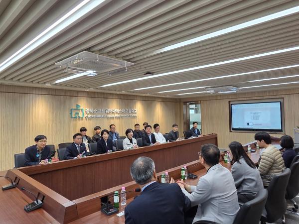 윤수봉 의원, 콘크리트 모듈러 기숙사 도입 위한 현지활동 전개 3