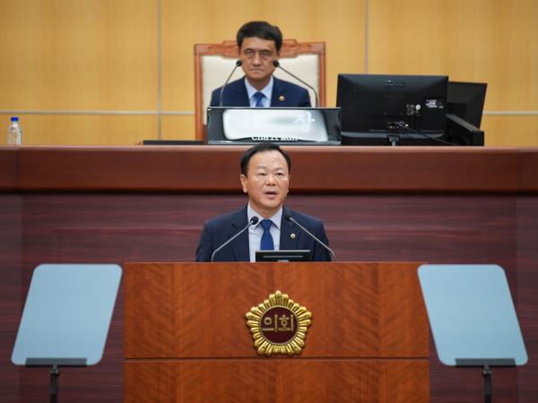 이병도 도의원,도지사인증상품 판로개척 보조금사업 감사 촉구(도정질문) 첨부이미지 : 이병도의원.jpg