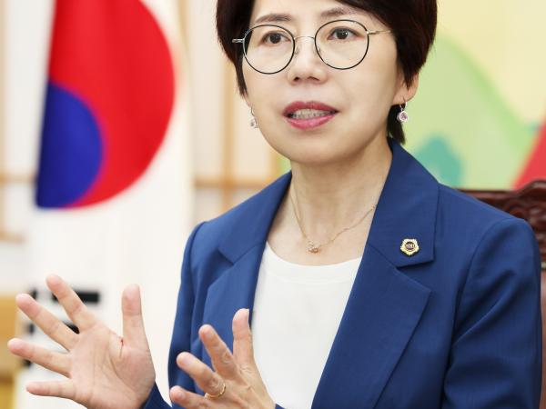 국주영은 의장 신년 인터뷰 2