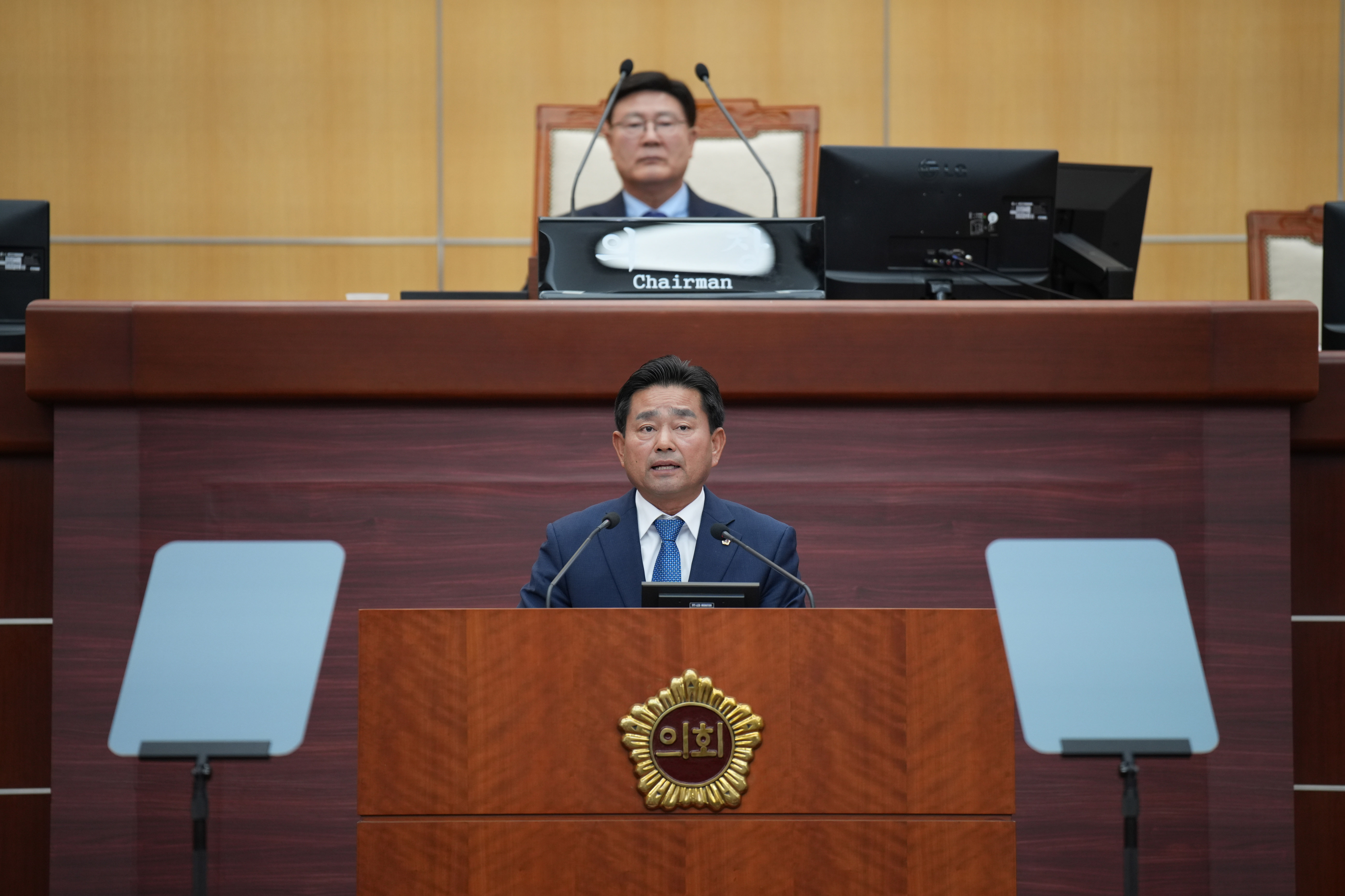 윤수봉 의원, 조 대법원장 탄핵 촉구 2