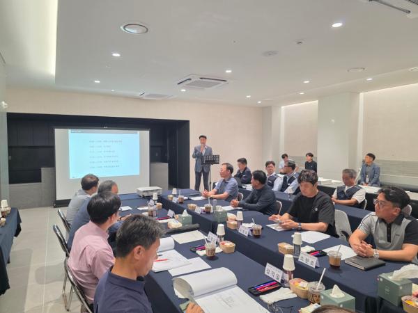 김동구 도의원, 군산 디오션루체 아파트 품질점검 현장 방문 3