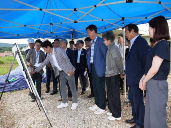 전북자치도의회 경제산업건설위원회, 전주 에코·고창 덕산 건설현장 현장활동 추진 2