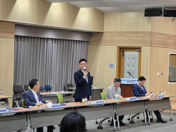 전북자치도의회 장연국 대표의원, 지방의회 위상 강화 위해 연석회의 참석 2