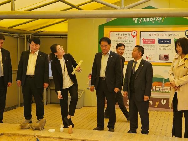 전북자치도의회 교육위원회, 익산학생교육문화관 현지의정활동 실시 3