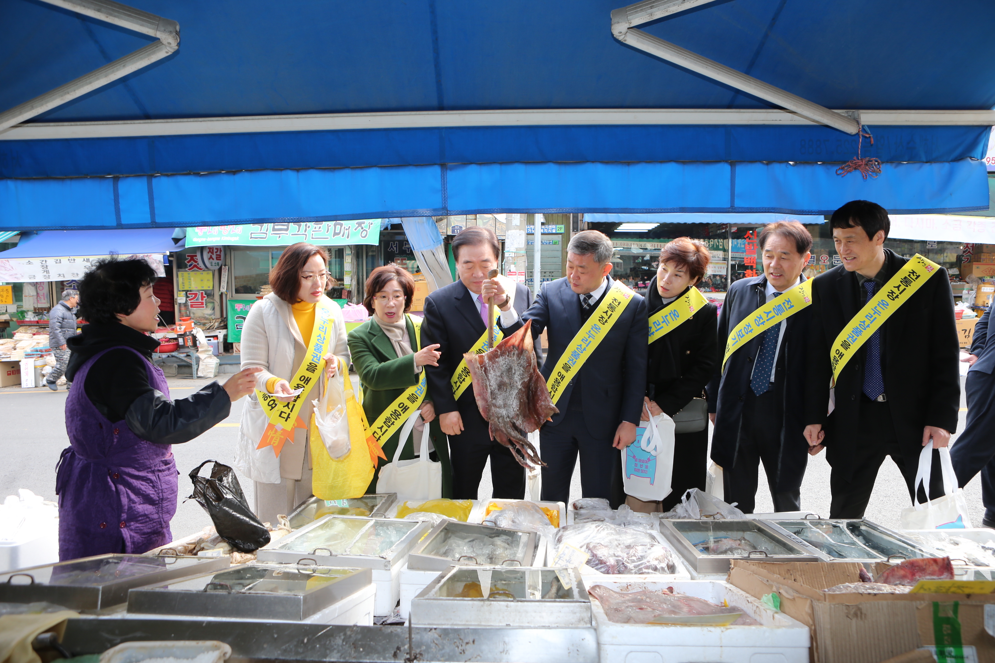 전북도의회, 전통시장 살리go! 지역경제 살리go 3