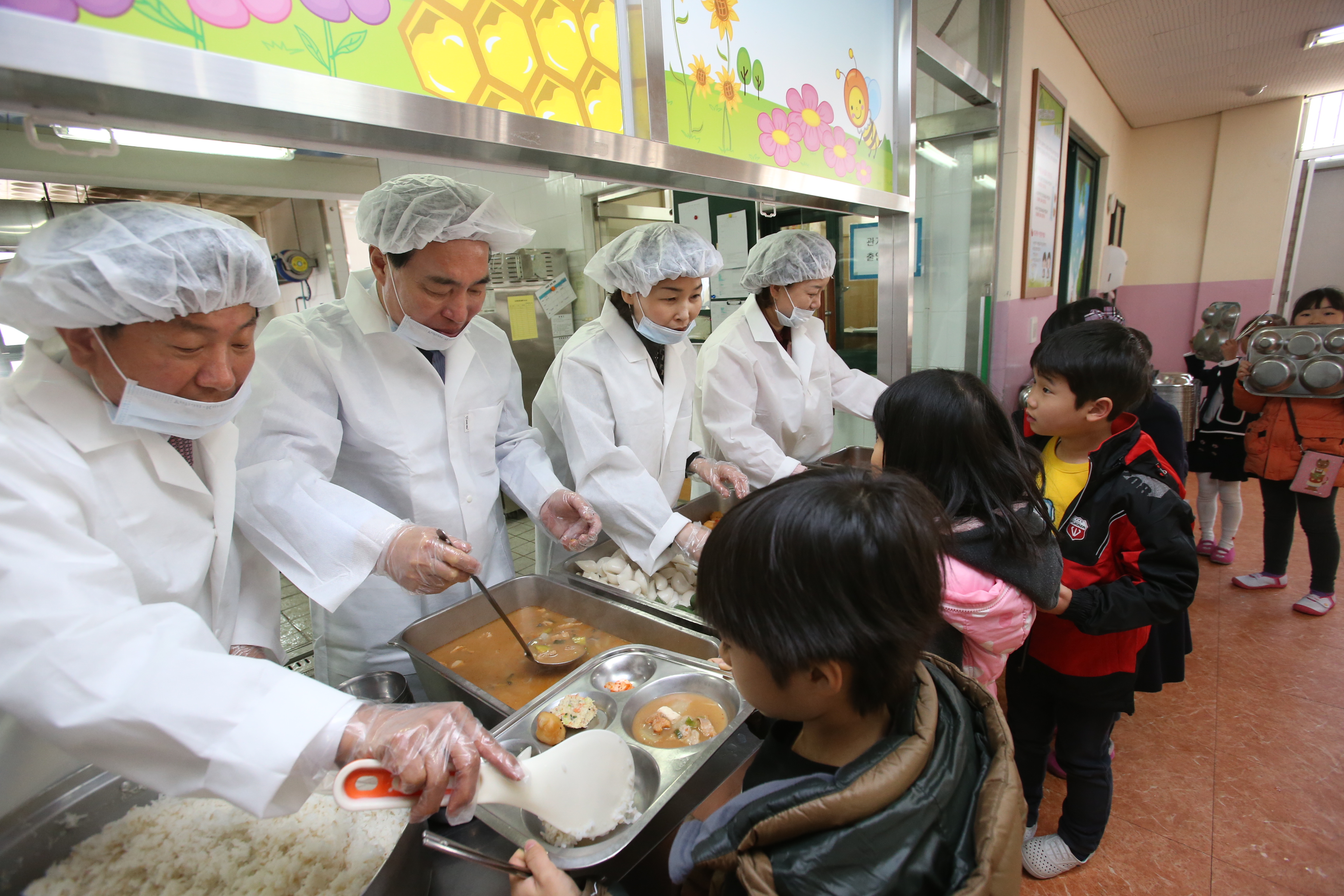 전라북도의회, 새학기 첫날 배식 활동 2