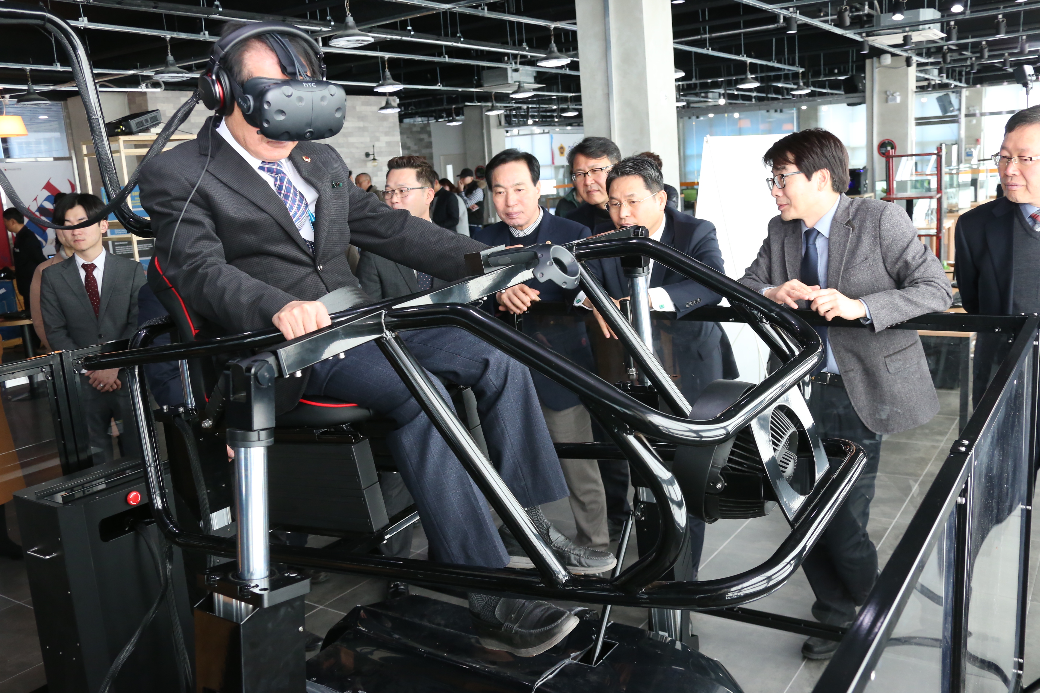 도의회 문화건설안전위원회, 전북문화콘텐츠산업진흥원 현장방문 3