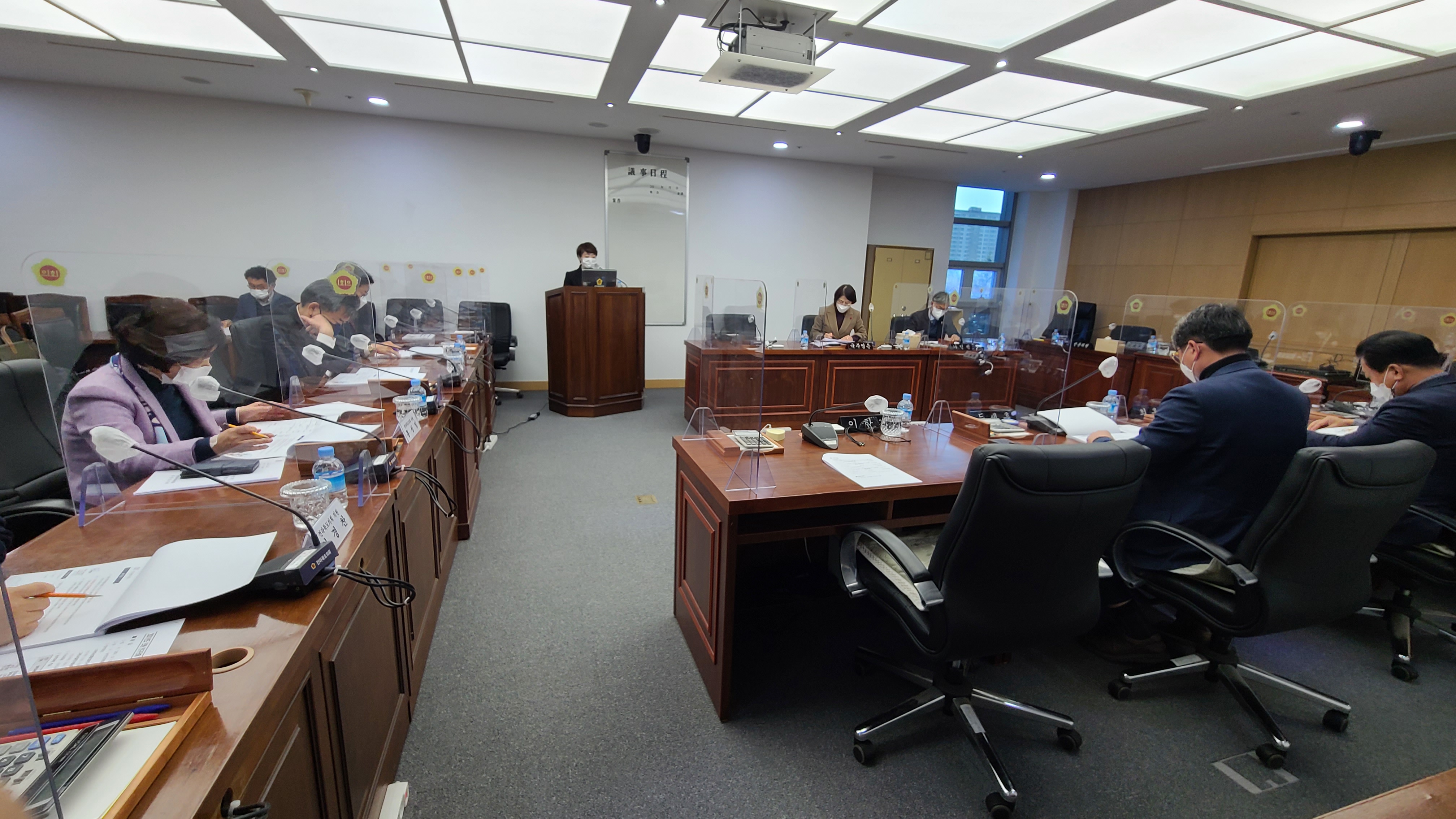 두세훈 의원, 원예농업 스마트 영농화 활성화방안 연구용역 보고회 2