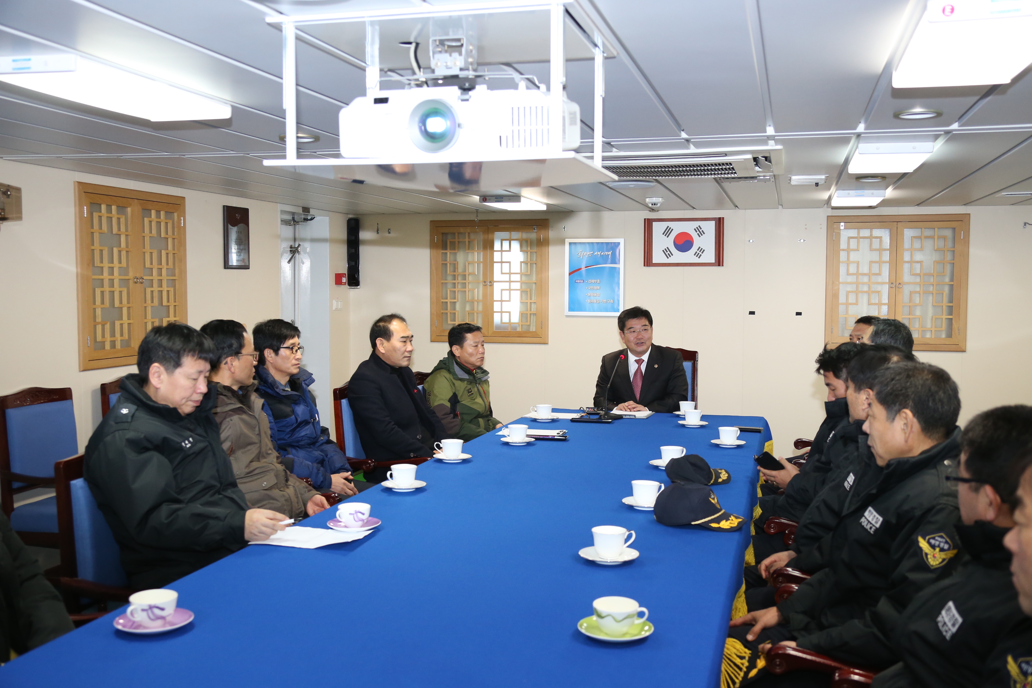 전라북도의회 남북교류협력위원회, 군산 해양경비안전서 방문 2