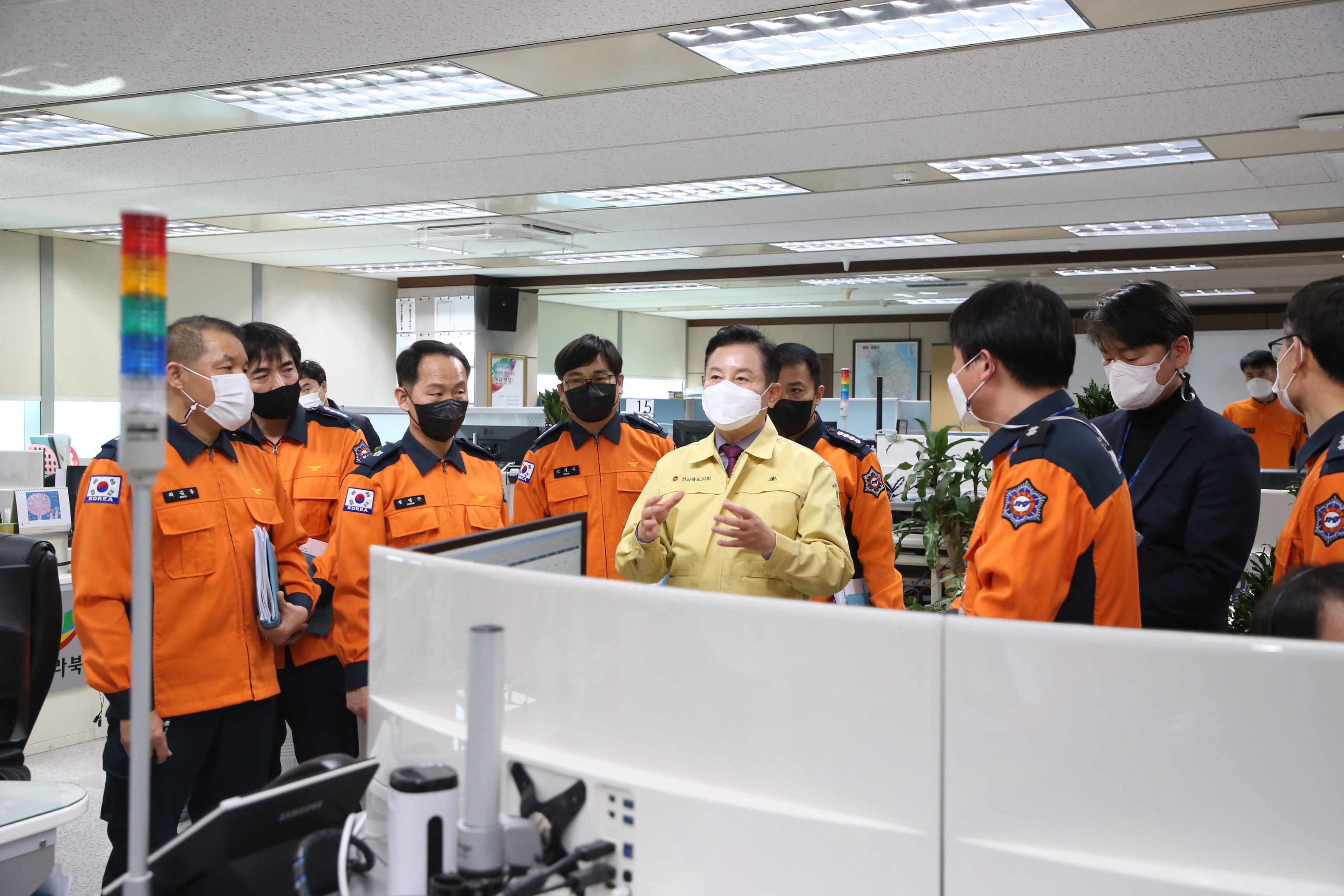 송지용 의장, 코로나 환자이송 소방공무원 위문 2