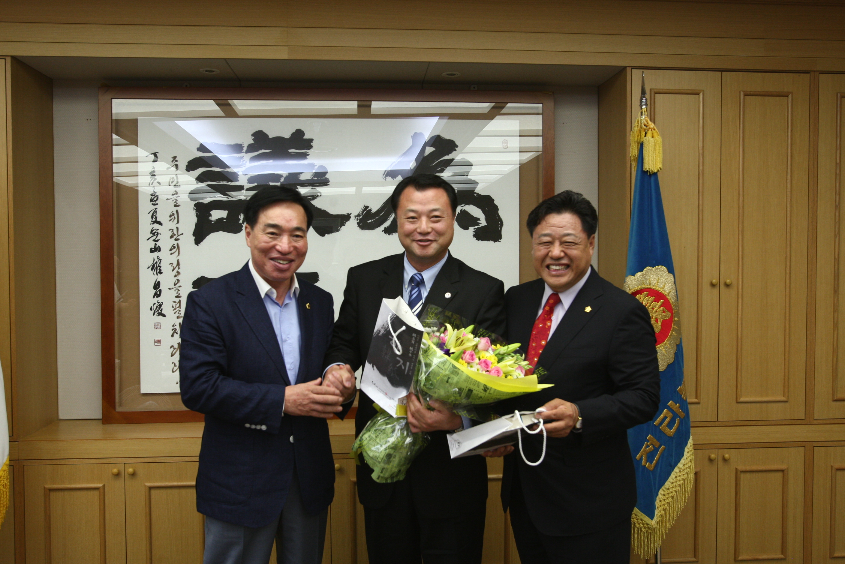 한창연 뉴욕한인회장 6일 전라북도의회 방문 첨부이미지 : 한창연뉴옥한인회장도의회방문1.JPG