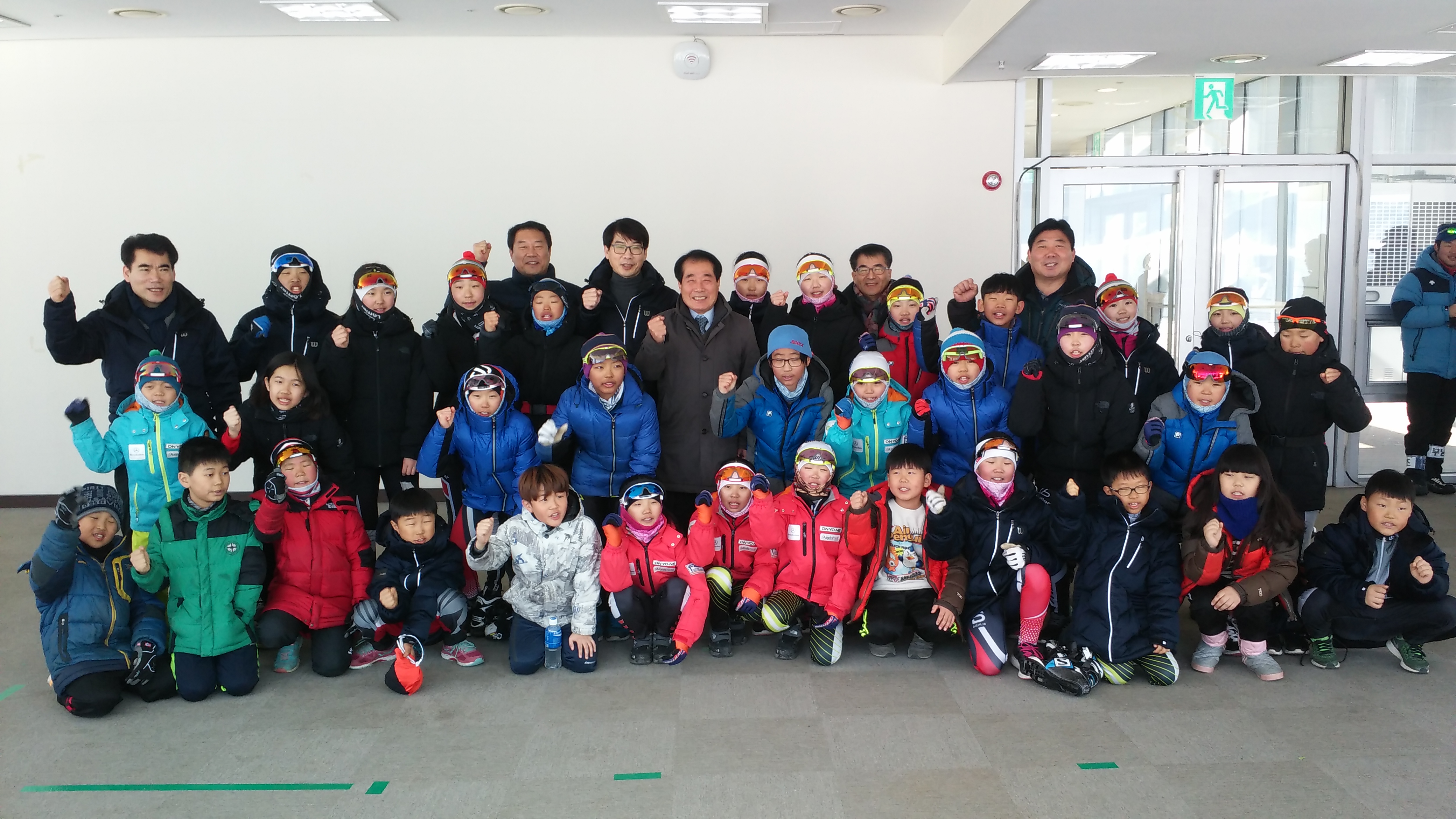 도의회 문건위, 전국동계체전 전북 선수단 현지 격려 2