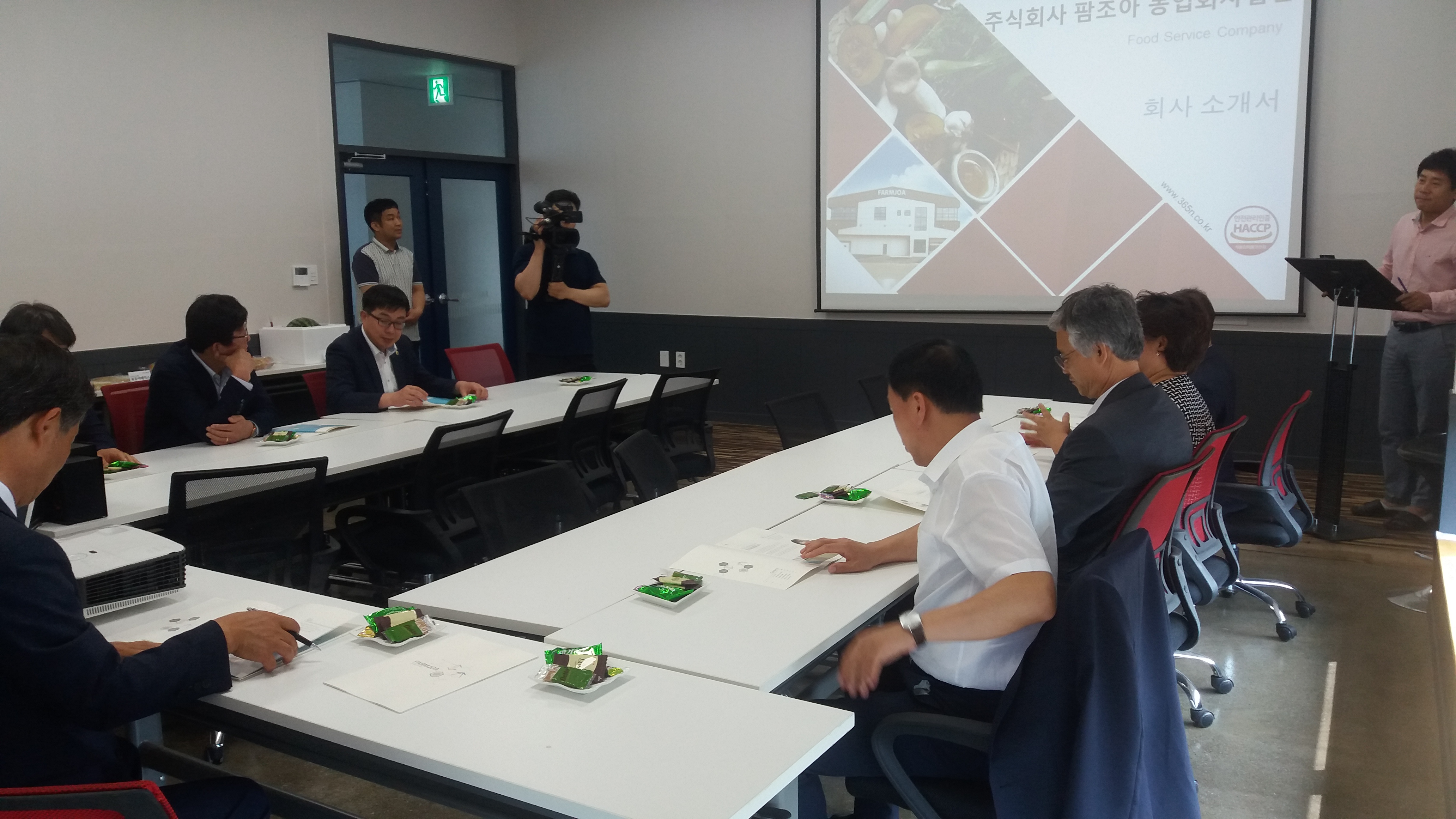 도의회 농경위, 농산물 유통.가공사업장 현장 점검(팜조아농업회사법인) 2