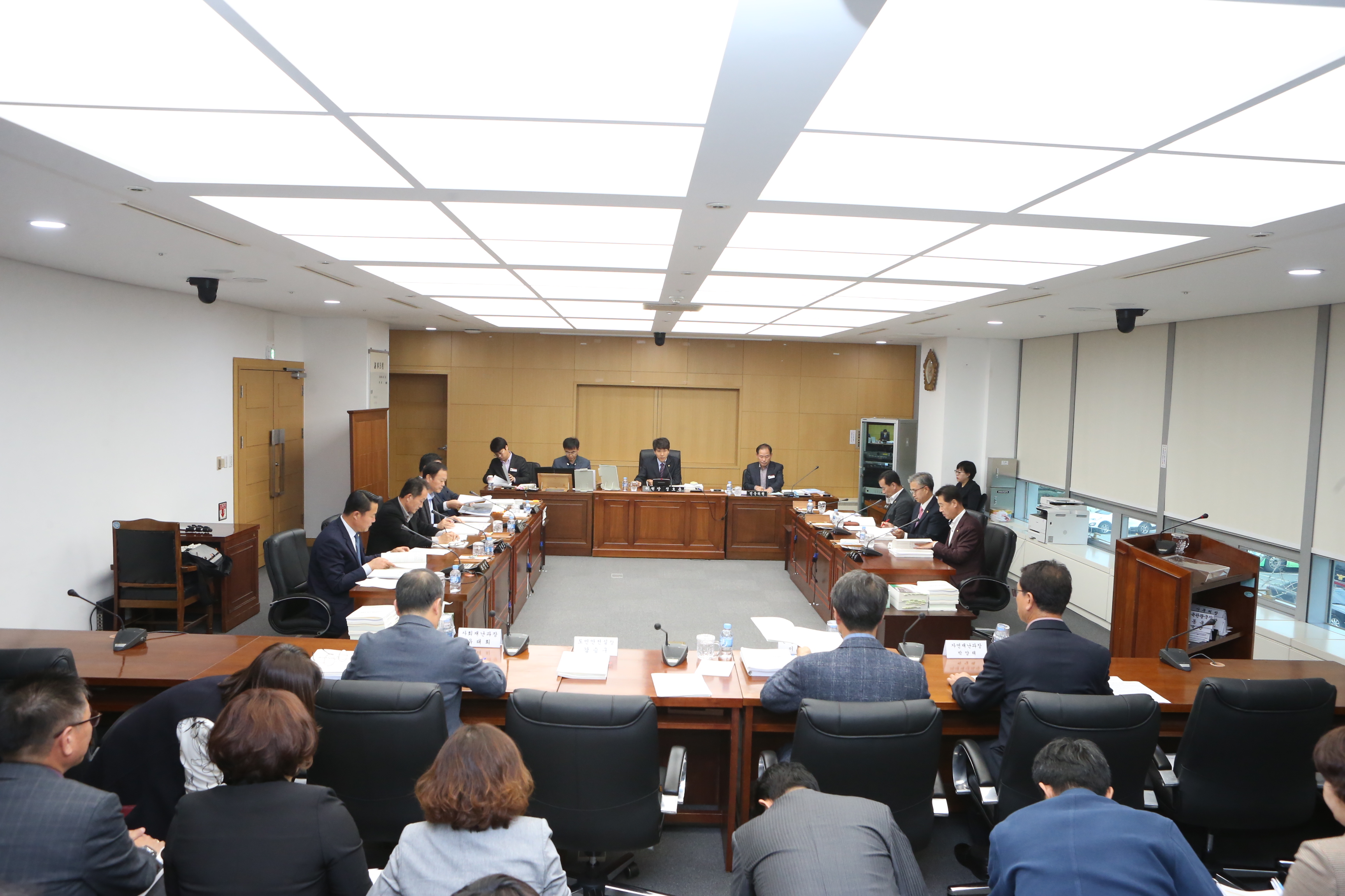 도의회 문건위, 2018년도 행정사무감사 돌입 2
