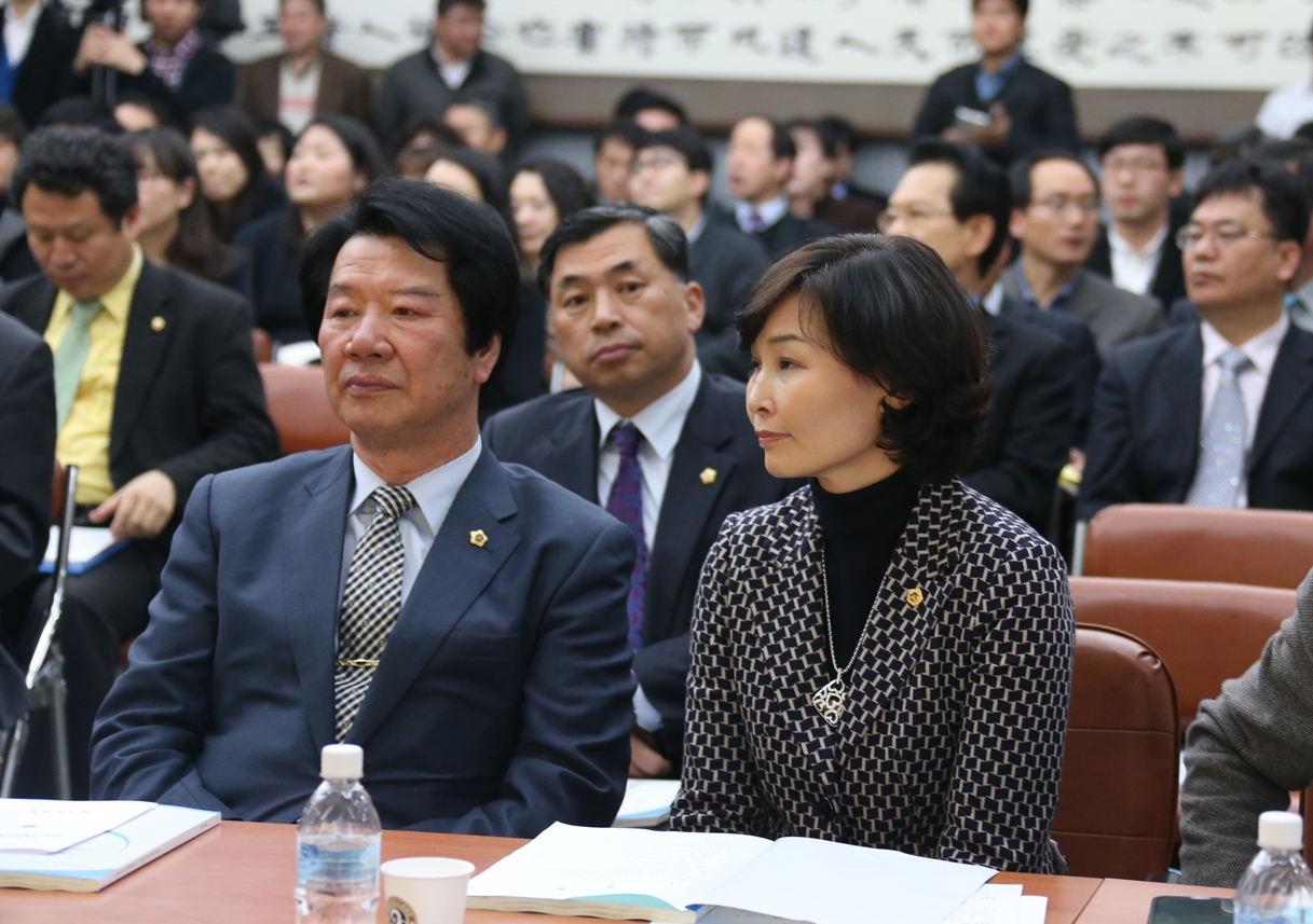 도의회 지방분권특위 신치범 위원장.이계숙 의원, 지방의회 인사권 독립 등 지방분권 활동 행보 3