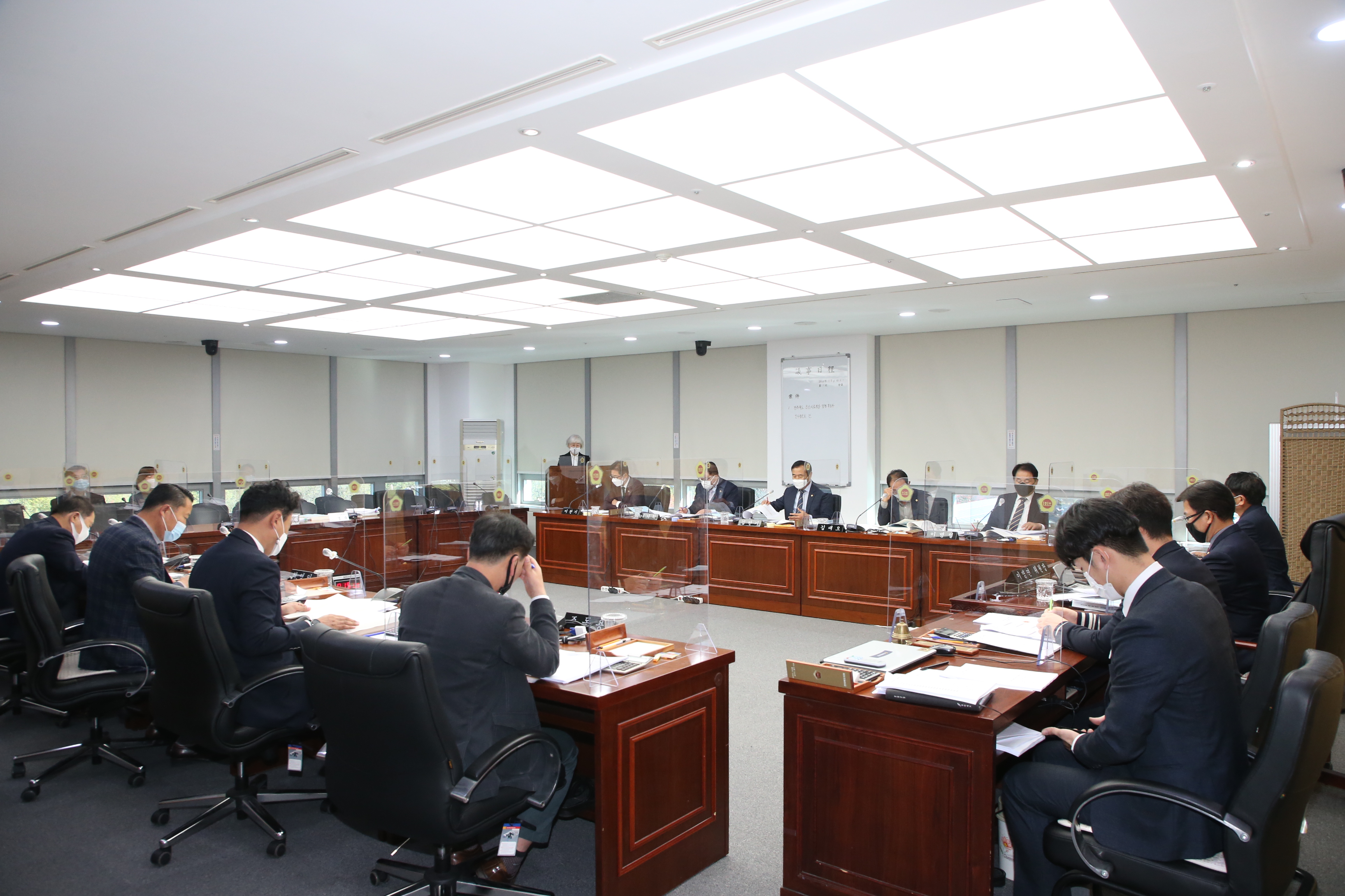 도의회, 군산의료원장 후보자 인사청문회 실시 3