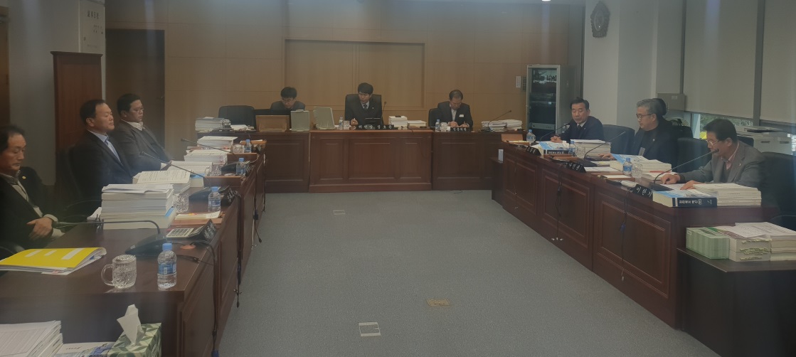 문건위, 행정사무감사 미진업무에 대한 추가 감사 실시 3