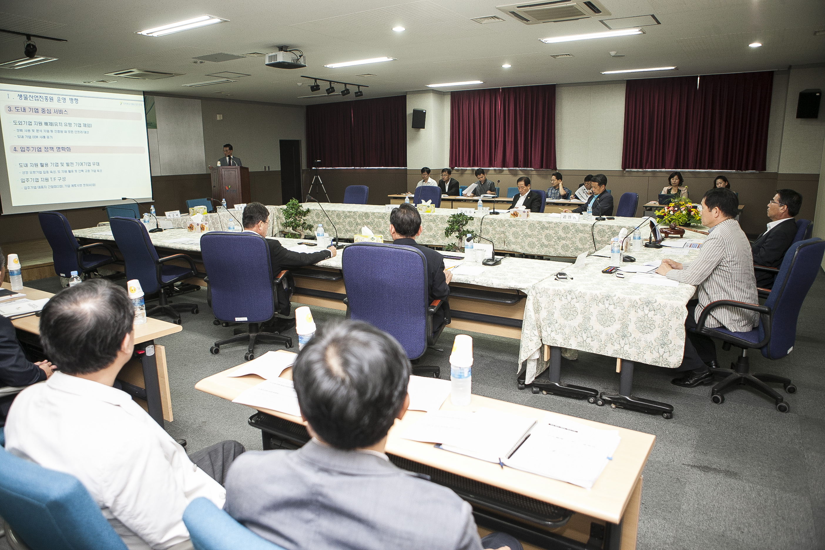 산업경제위원회 전북생물산업진흥원, 전북경제통상진흥원 하반기 업무보고 청취 3