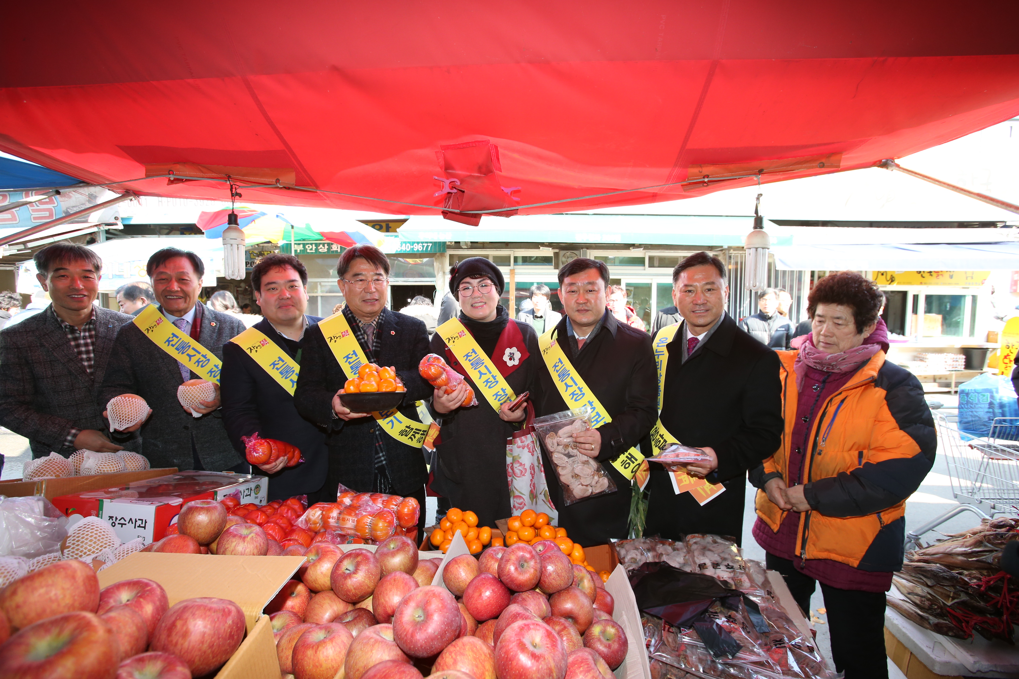 도의회, 전통시장도 살리고 지역경제도 살리고 3