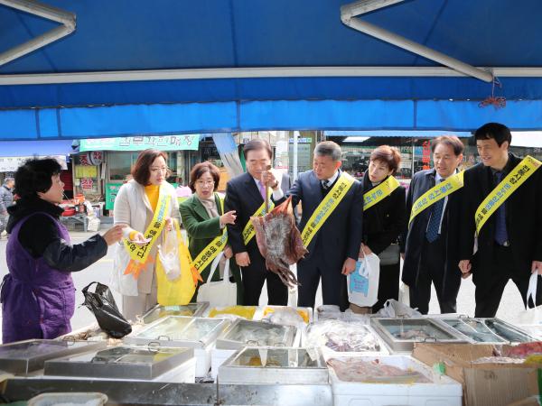 전북도의회, 전통시장 살리go! 지역경제 살리go 3