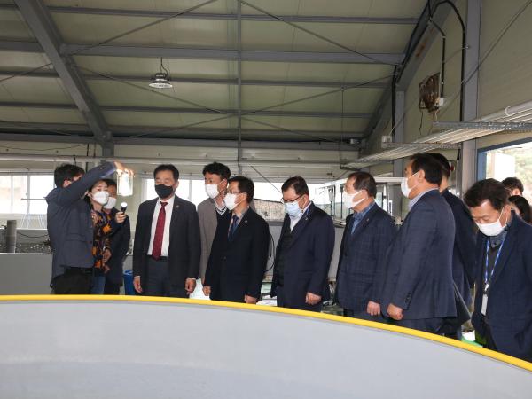 환경복지위, 민물고기 연구센터 방문 등 현지의정활동 2