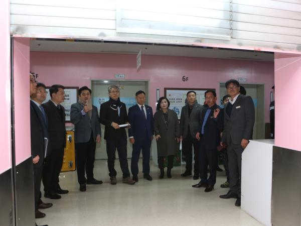 도의회 행자위, 도내 다중이용업소 소방시설 점검 3