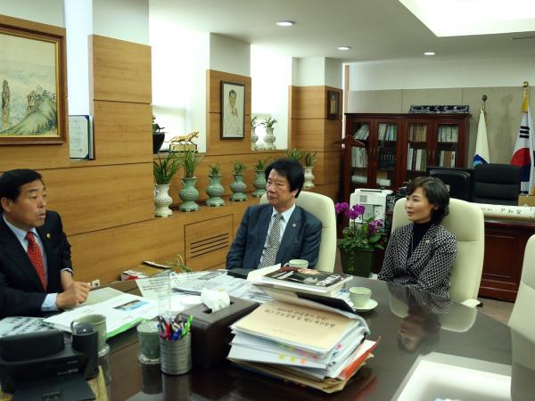 도의회 지방분권특위 신치범 위원장.이계숙 의원, 지방의회 인사권 독립 등 지방분권 활동 행보 2