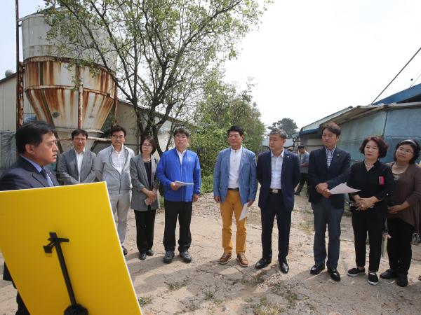 전북도의회 환경복지위원회, 악취민원 현장 방문 3