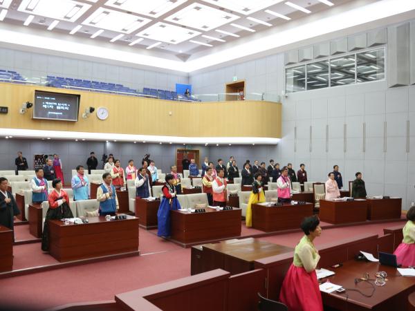 전라북도의회, ‘한복 의정’ 2