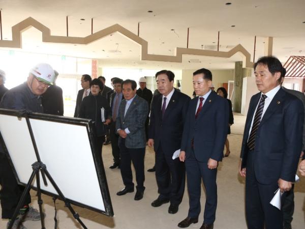 환경복지위원회, 어린이창의체험관 공사현장 방문 2