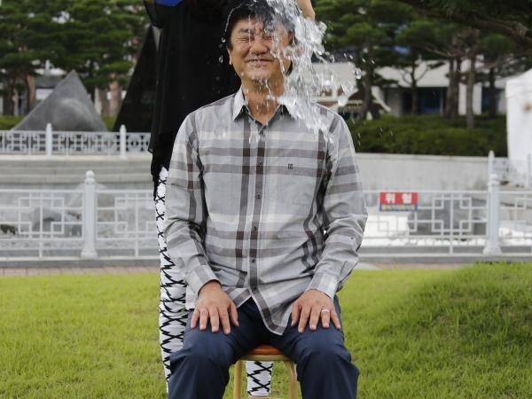 도의회 김연근 행정자치위원장“아이스 버킷”동참 2