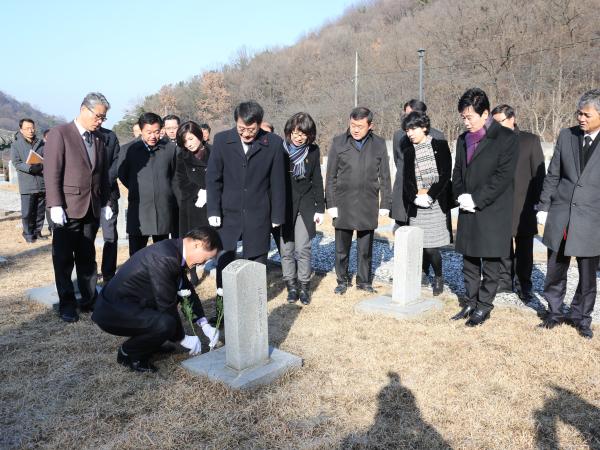 전라북도의회, 군경묘지 참배후 새해의정활동 시작 3
