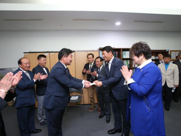 도의회 문건위, 전국소년체육대회 전북 선수단 선전 기원 2