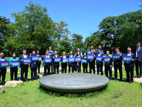 문승우의원, 전국 17개 광역시도의회 , 일본 전범기업 제품 구매하지 않겠다 2