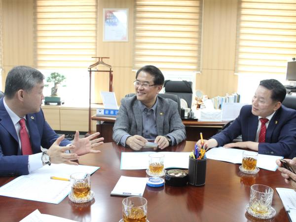 행정안전부, 지방의회연수기관 설립 필요성 공감(송성환의장, 송지용부의장) 3