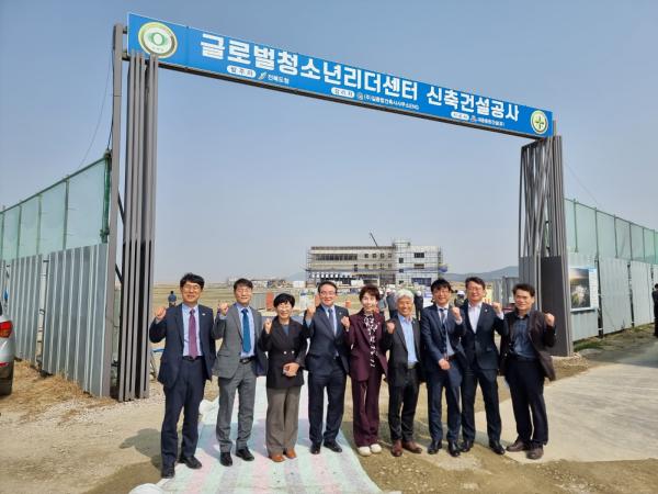 도의회 행정자치위, 새만금 잼버리 부지 현장 점검 3