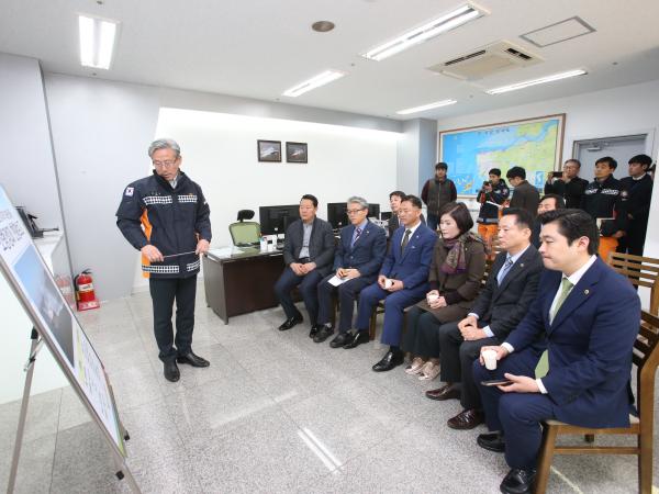 도의회 행자위, 소방정‘새만금 119호’현장 방문 2