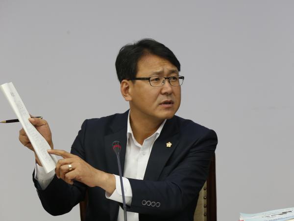 초선의원 맹활약...진땀 빼는 도 집행부 2