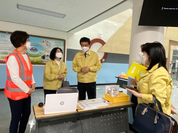 김희수 의원, 학교 일상 회복 지원을 위한 현장 방문 2