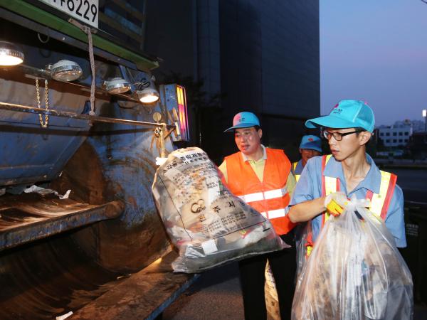 최진호 도의장 ‘1일 환경미화원’현장체험 5