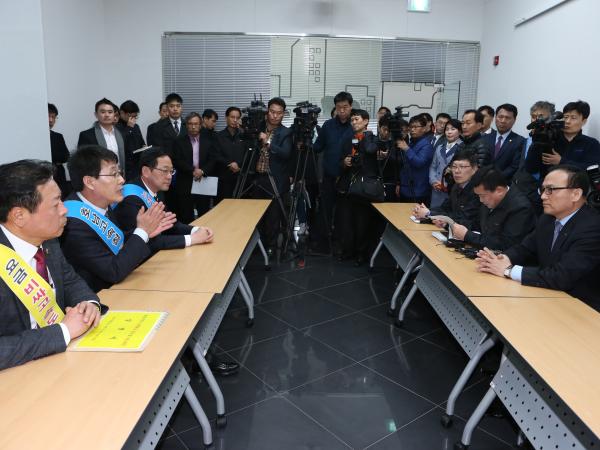 호남권 시·도의원 코레일-국토부 항의 방문 3