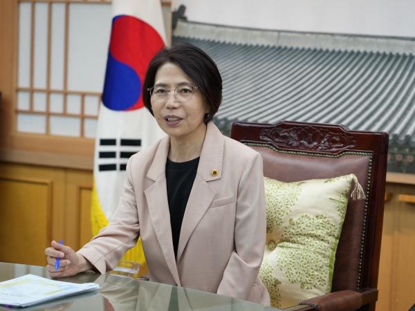 인터뷰 및 프로필 - 국주영은 도의장 3