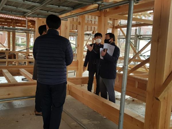 성경찬의원 한옥전문인 양성사업 현장 방문 2