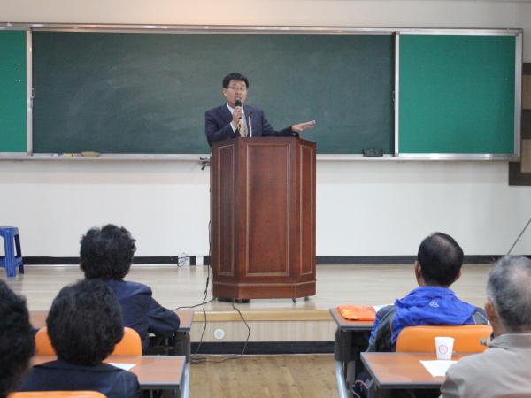 김광수 전라북도의회 의장 전주노인대학특강 2