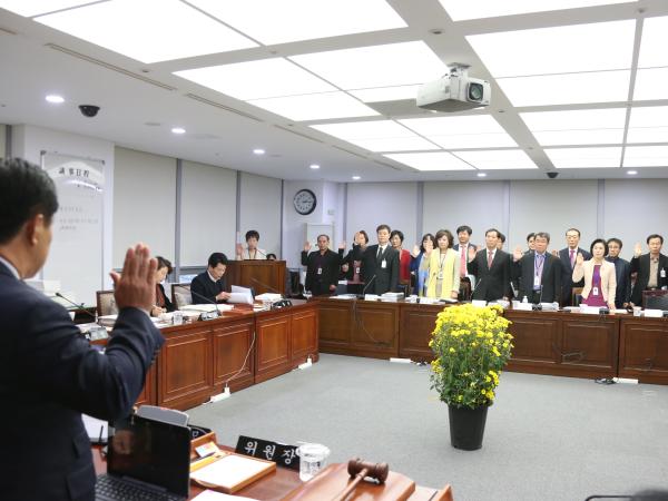 도의회 교육위  행정사무감사 대안제시 정책감사 진행 2