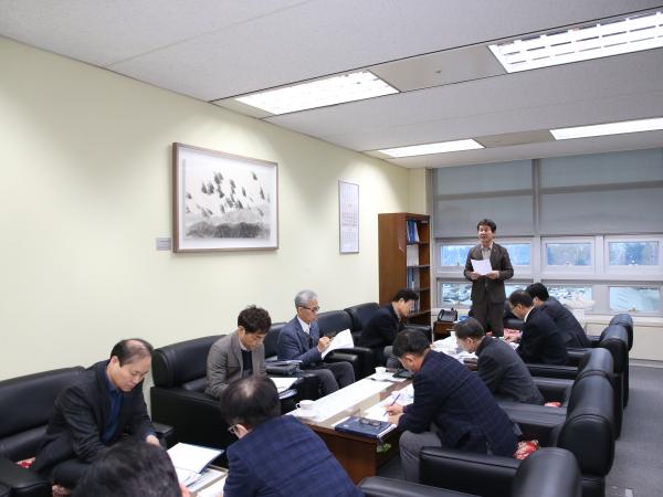 황의탁 도의원, 가축분뇨 악취저감 정책 간담회 가져 2