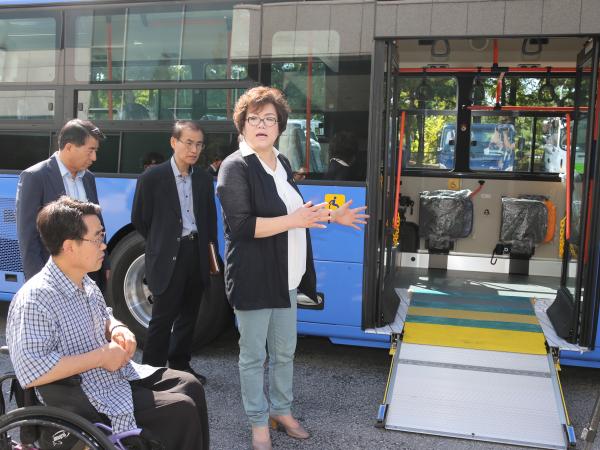장애인을 위한 저상버스, 장애인이 외면. 왜? 3