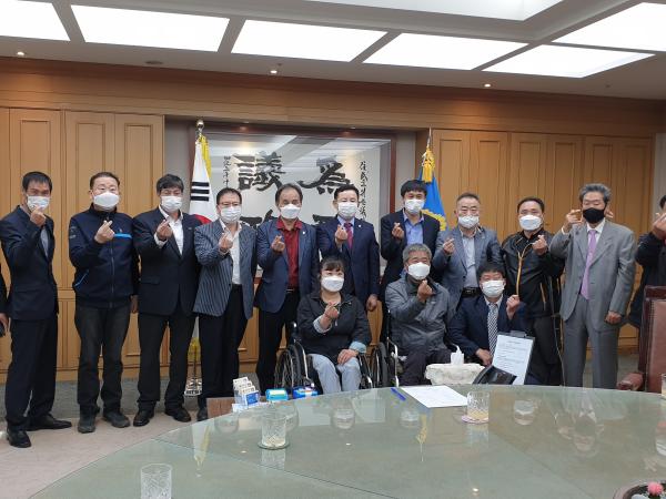 송지용 의장, 교통장애인협회와 간담회 2