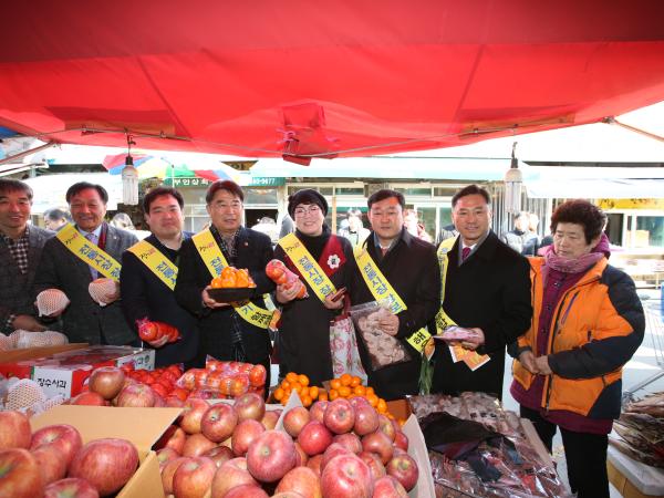 도의회, 전통시장도 살리고 지역경제도 살리고 3