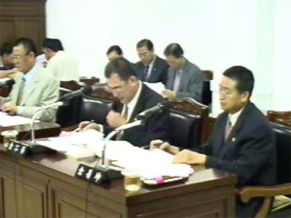 2002년도결산 및 예비비지출 승인안심사 1